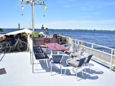 Das Sonnendeck auf der Flora
