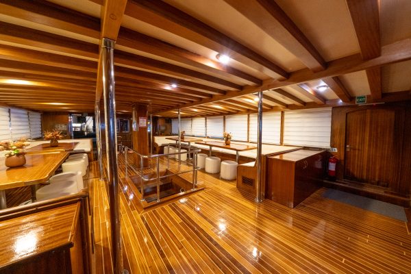 Boreas living room islandhopping   xfacp