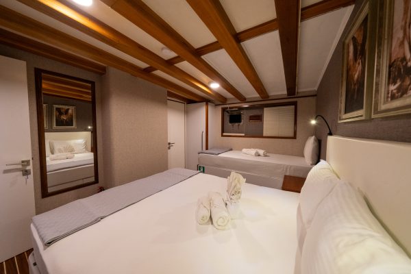 Boreas cabins superior triple islandhopping   yjkfyw