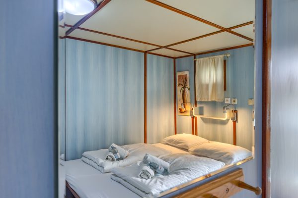 san snova    cabins  xvyte