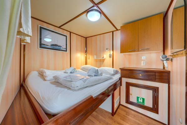 san snova    cabins  sgr