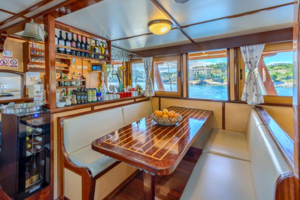 san snova   salon       grad  wmjono