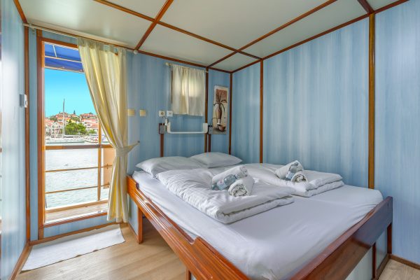 san snova    cabins  smtugt