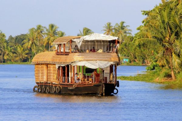 houseboat kerala pixabay nnsj